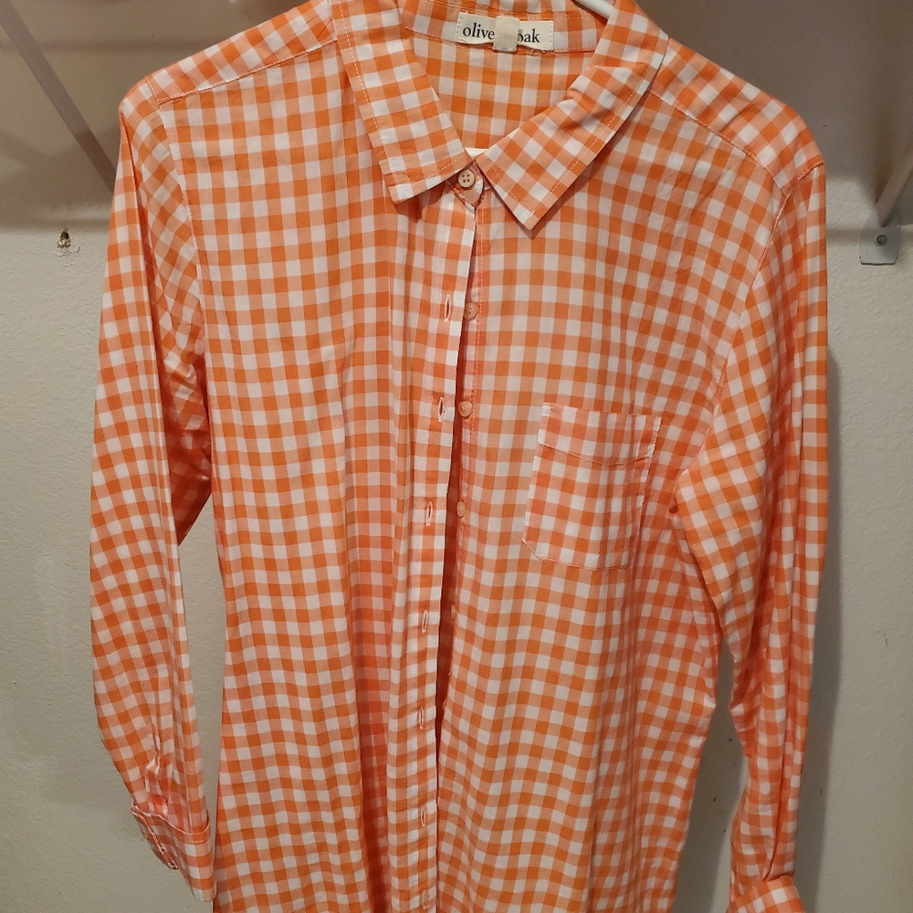 Olive & Oak sleeve shirt